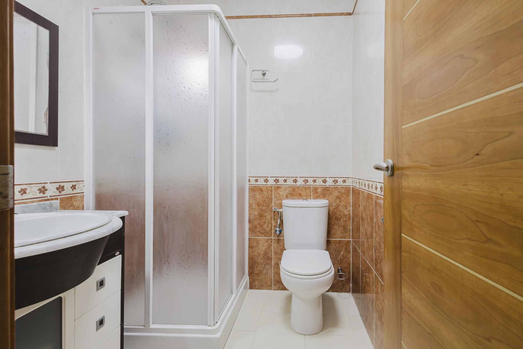 2237_o_1ji4u6758pqf5dh17ven1uvv91b Chalet in Torrevieja