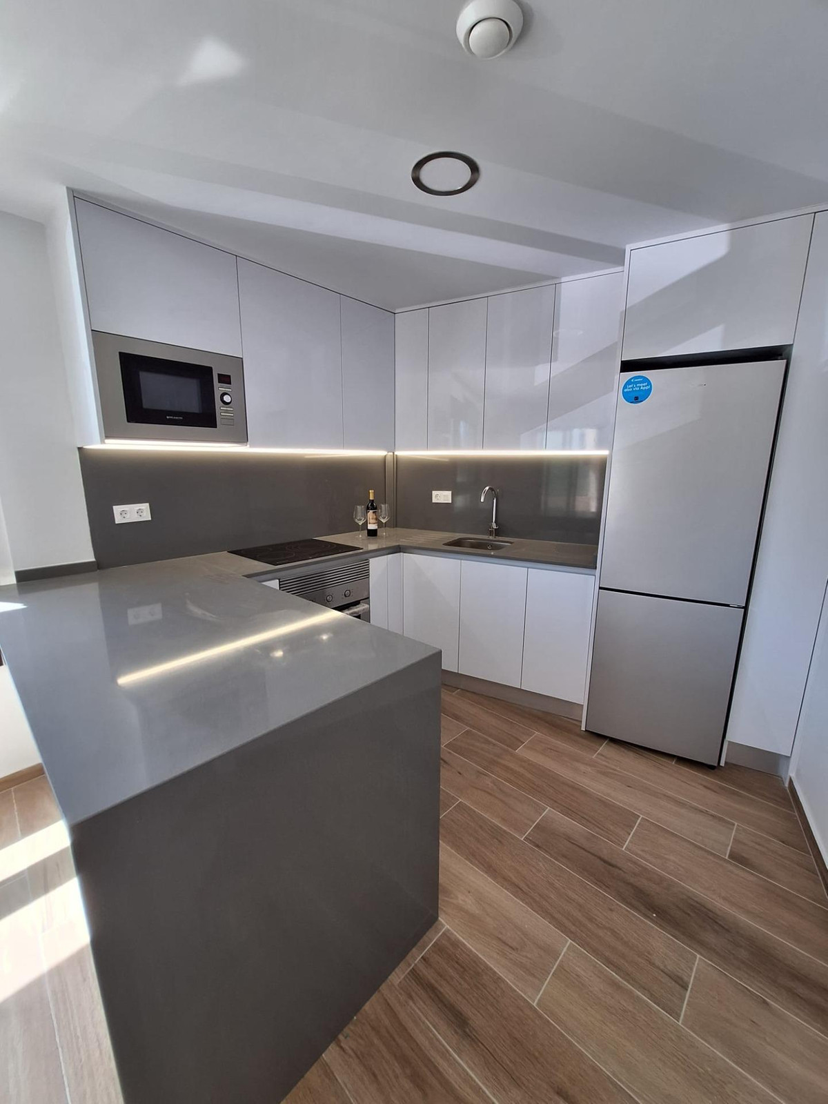 ShowFeedImage Apartment – Middle Floor Apartment in San Miguel de Salinas
