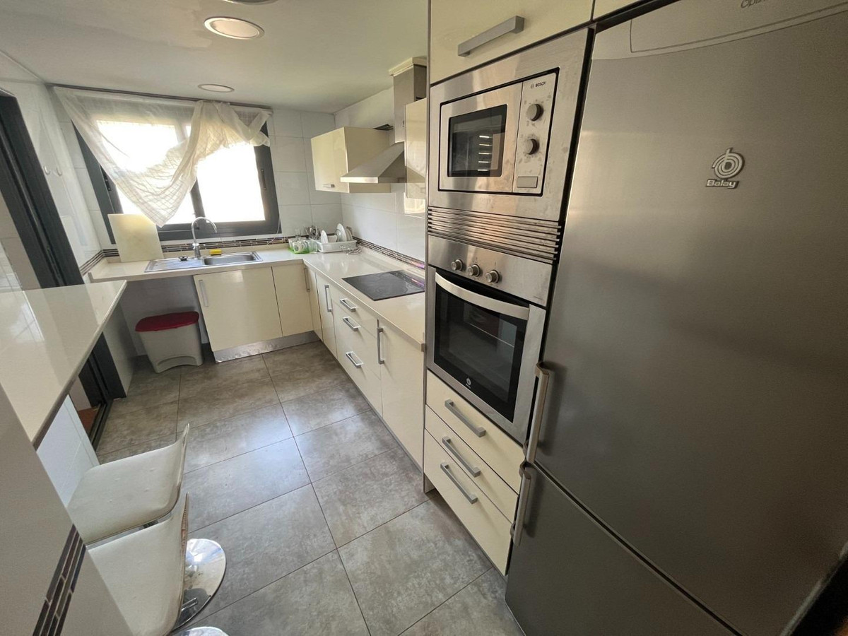 Apartment – Middle Floor Apartment in Alicante