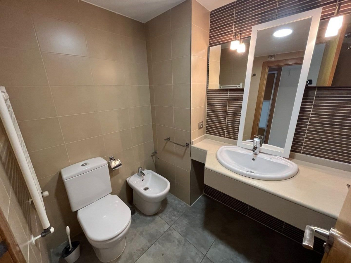 Apartment – Middle Floor Apartment in Alicante