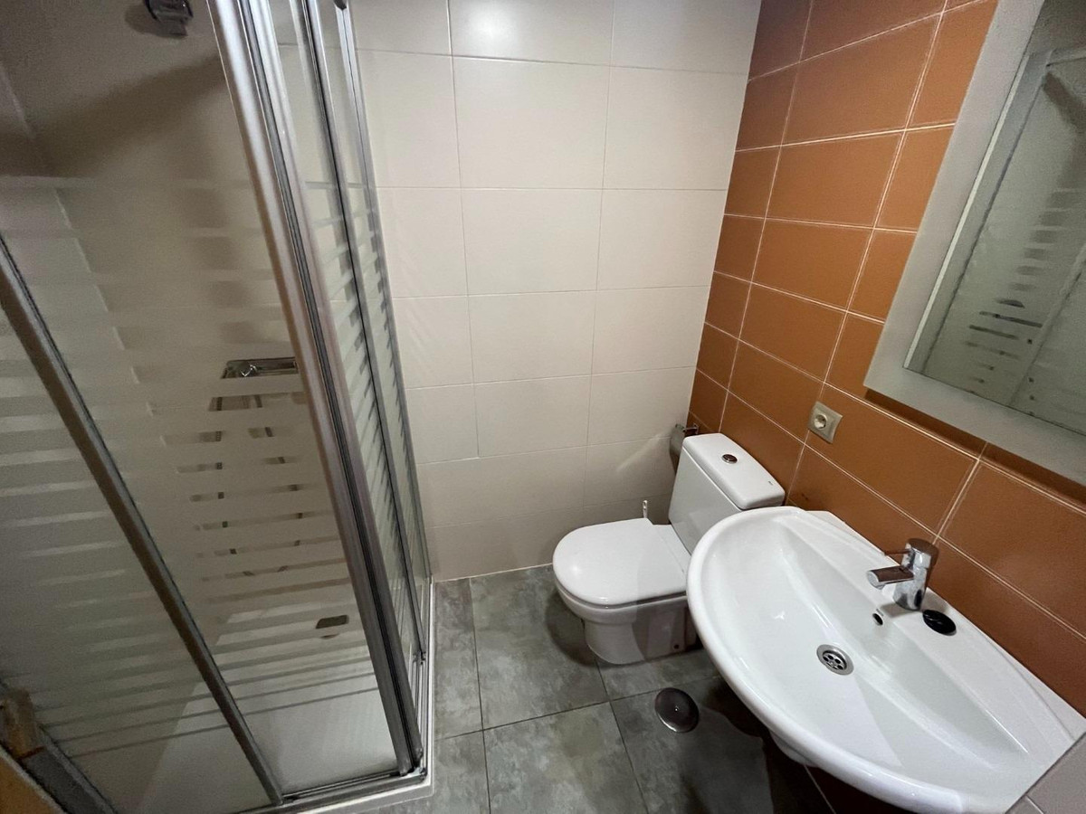 Apartment – Middle Floor Apartment in Alicante