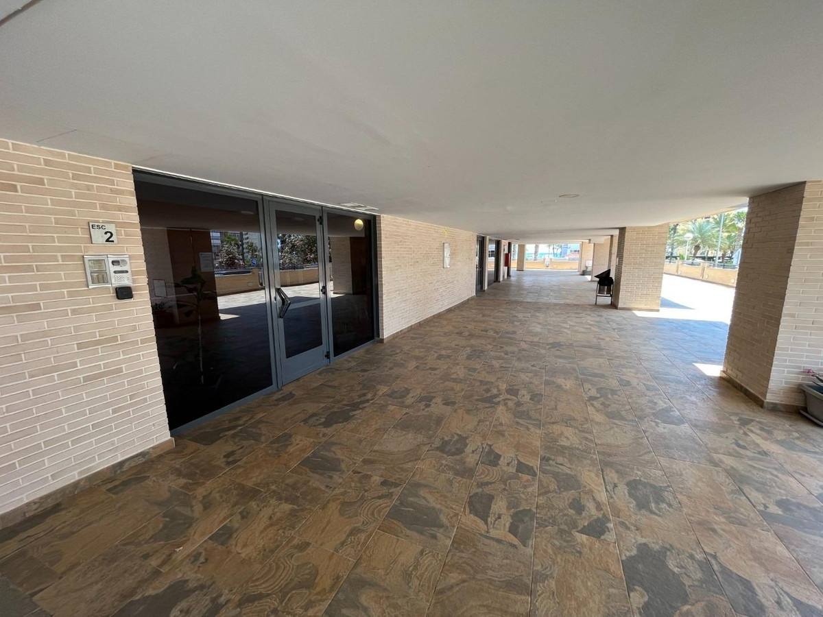 Apartment – Middle Floor Apartment in Alicante