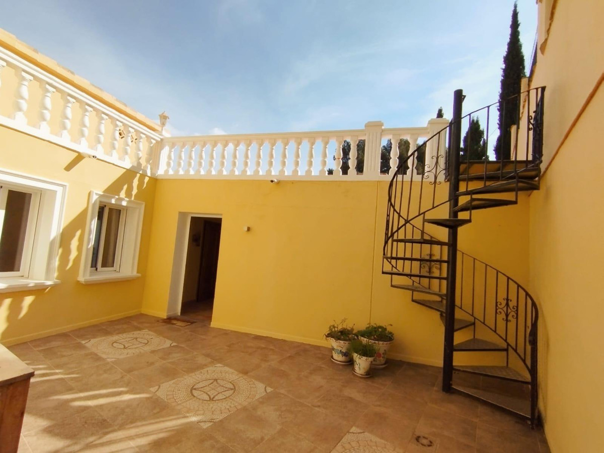 ShowFeedImage House – Bungalow in Calpe