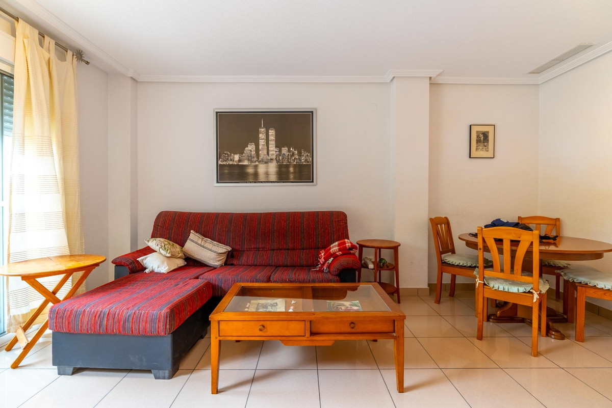 Apartment – Ground Floor Apartment in Campello – El Campello