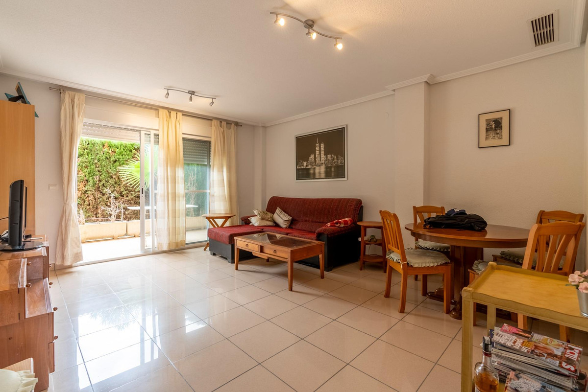 Apartment – Ground Floor Apartment in Campello – El Campello