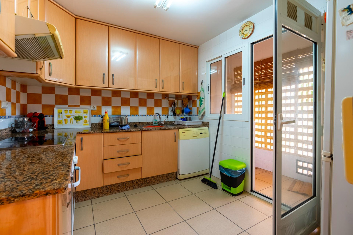 Apartment – Ground Floor Apartment in Campello – El Campello