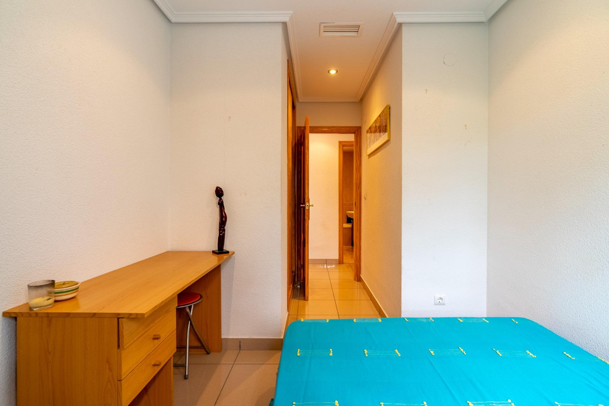 Apartment – Ground Floor Apartment in Campello – El Campello