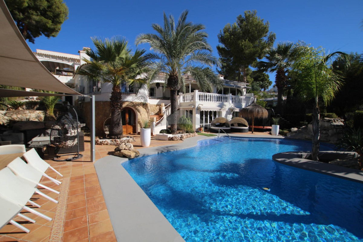 ShowFeedImage House – Detached Villa in Benissa