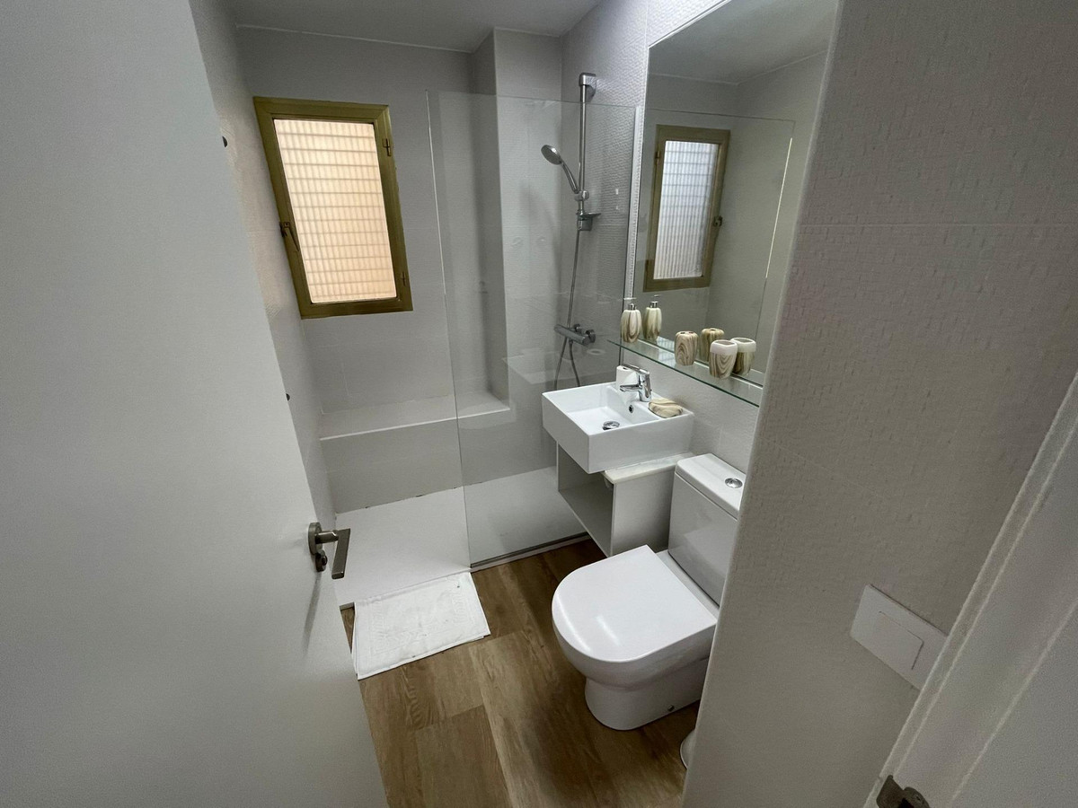 ShowFeedImage Apartment – Middle Floor Apartment in Benidorm