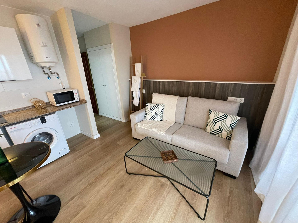 ShowFeedImage Apartment – Middle Floor Apartment in Benidorm