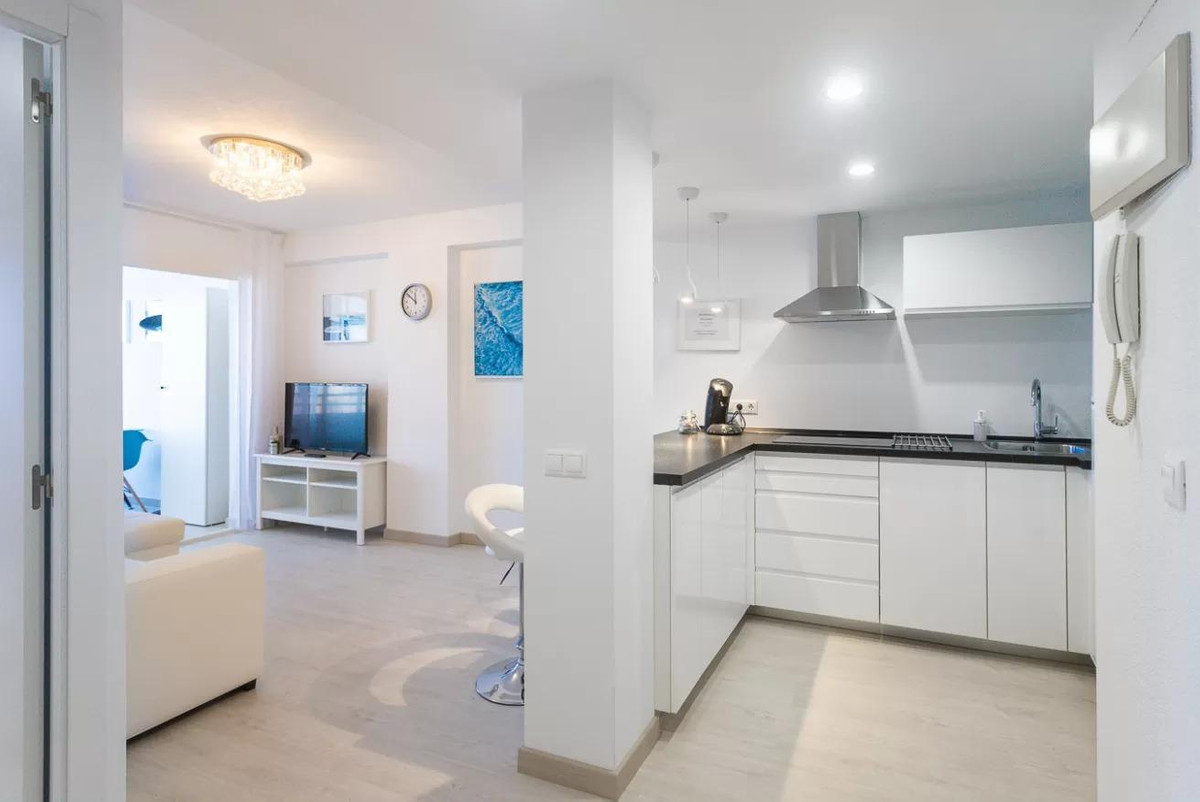 ShowFeedImage Apartment – Middle Floor Apartment in Benidorm