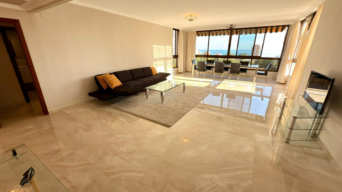 Apartment – Middle Floor Apartment in Benidorm