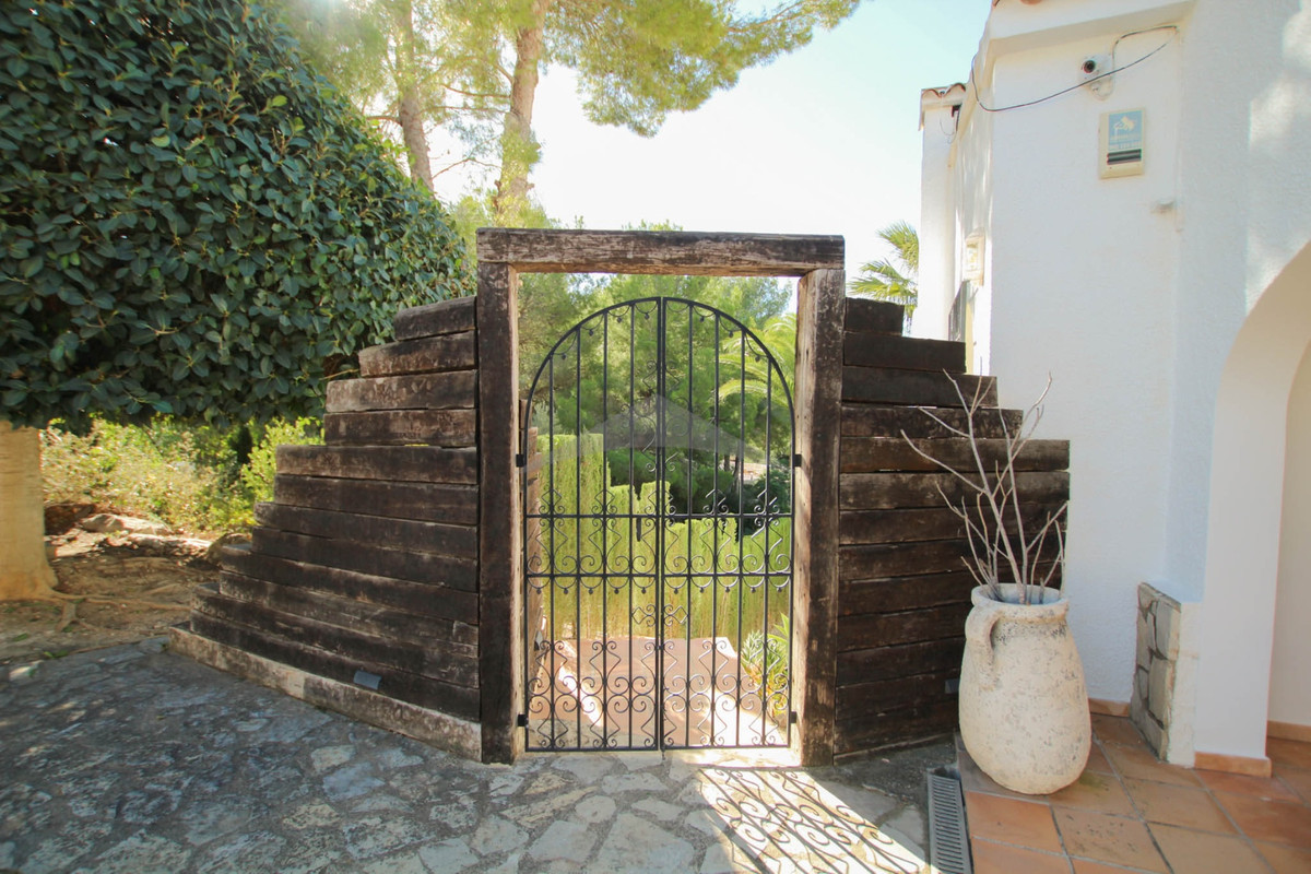 ShowFeedImage House – Detached Villa in Benissa