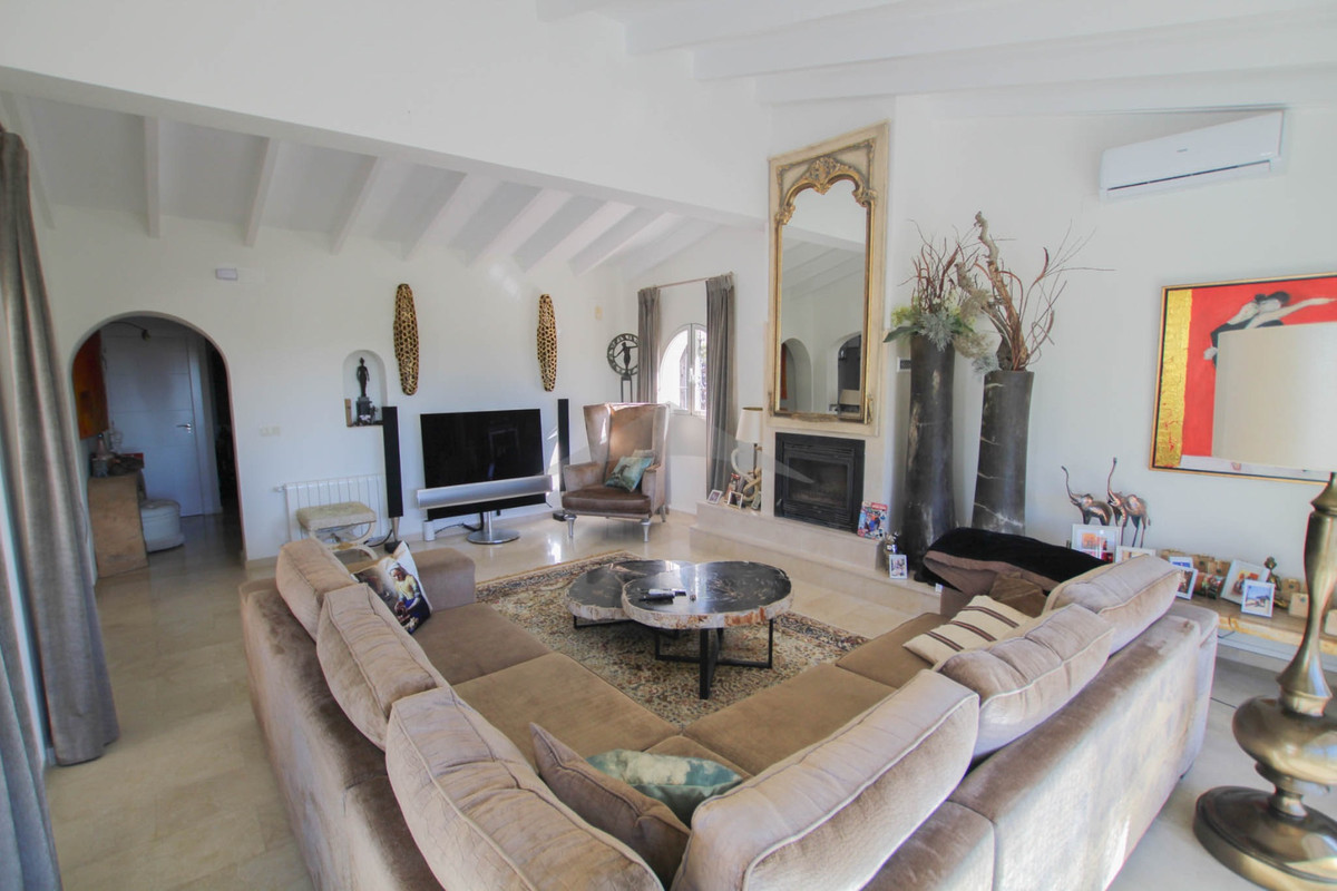 ShowFeedImage House – Detached Villa in Benissa
