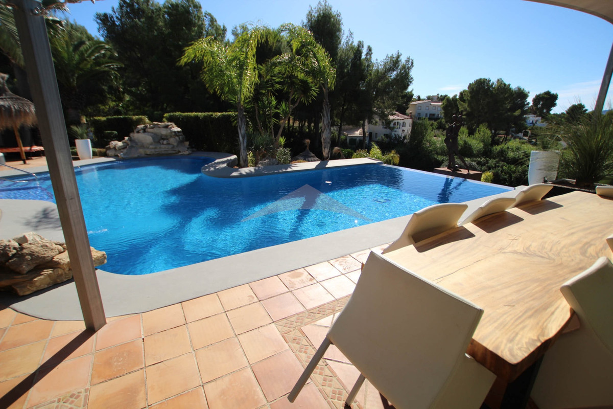 ShowFeedImage House – Detached Villa in Benissa