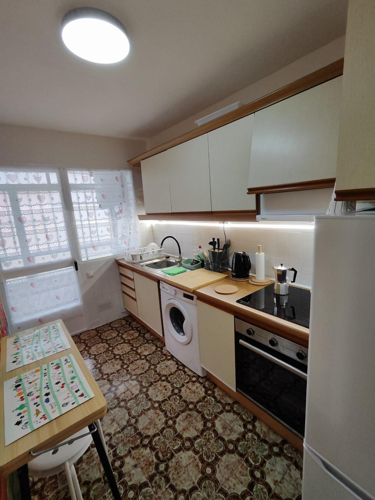 ShowFeedImage Apartment – Middle Floor Apartment in Alicante