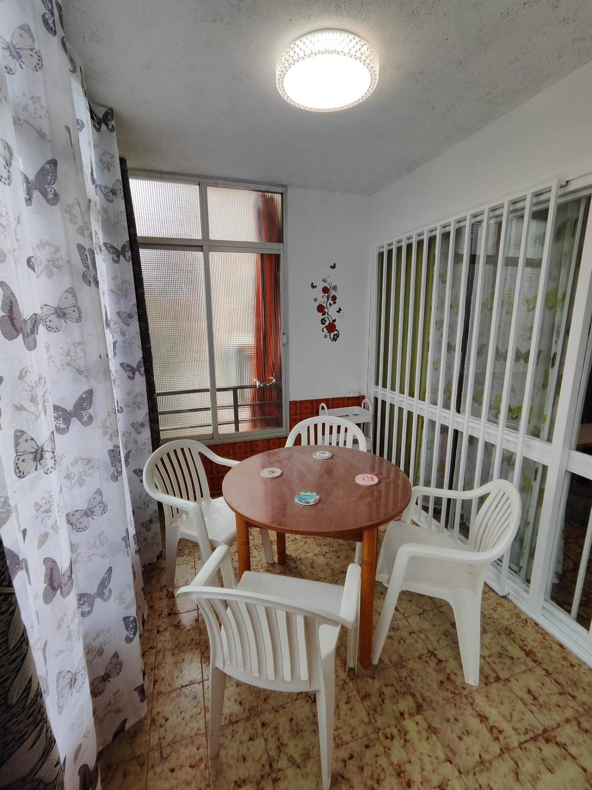 ShowFeedImage Apartment – Middle Floor Apartment in Alicante