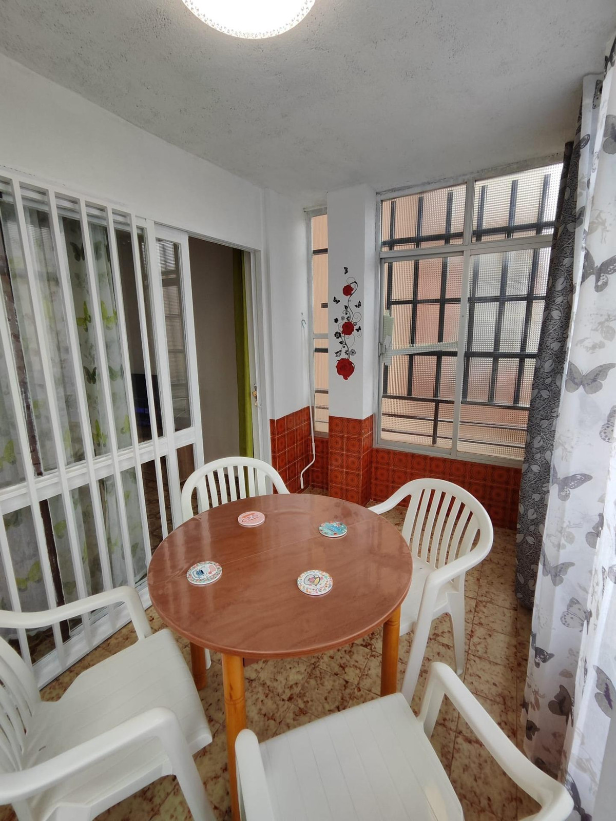 ShowFeedImage Apartment – Middle Floor Apartment in Alicante