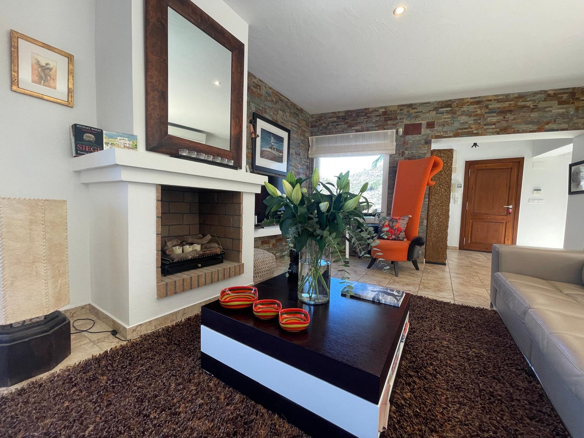 House – Detached Villa in Teulada