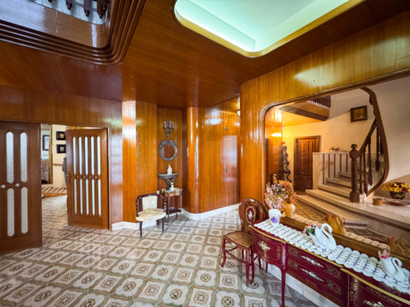 House – Detached Villa in Elda