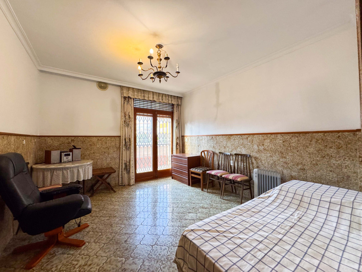 House – Detached Villa in Elda