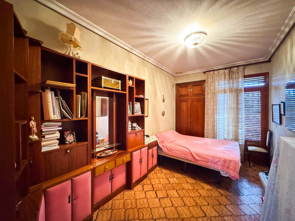 House – Detached Villa in Elda
