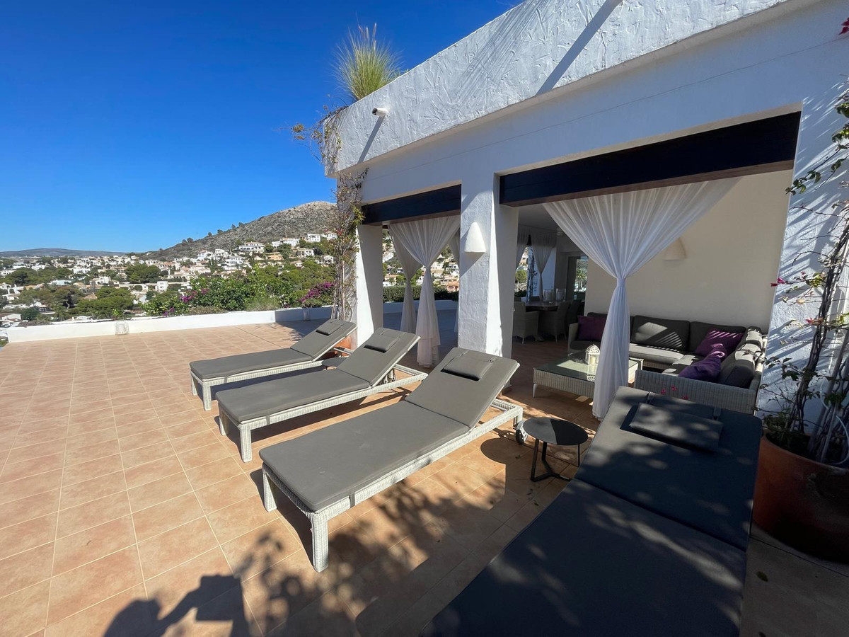 House – Detached Villa in Teulada