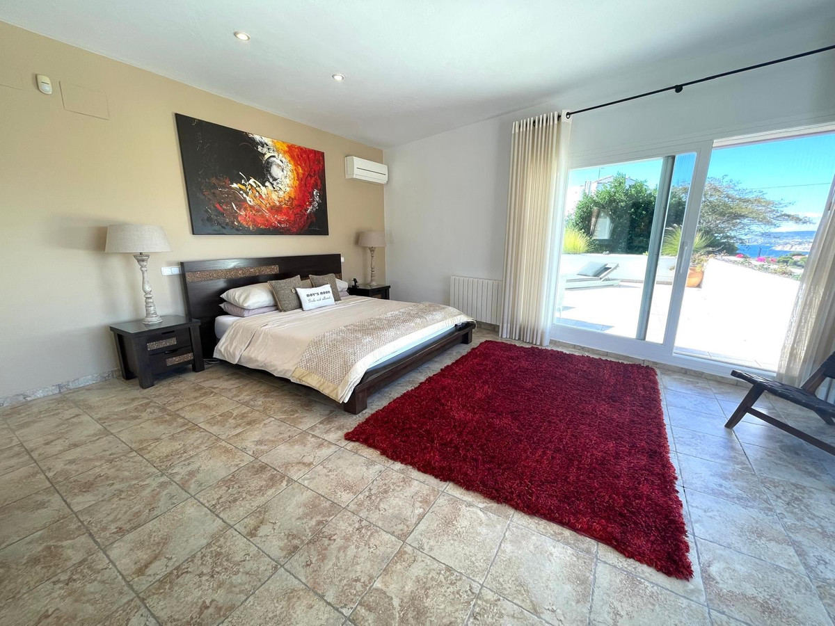 House – Detached Villa in Teulada