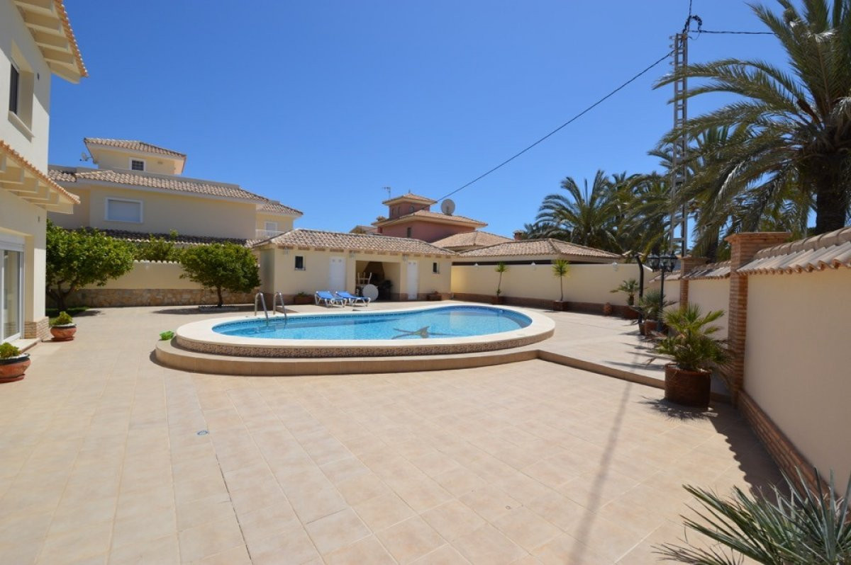 ShowFeedImage House – Bungalow in Orihuela