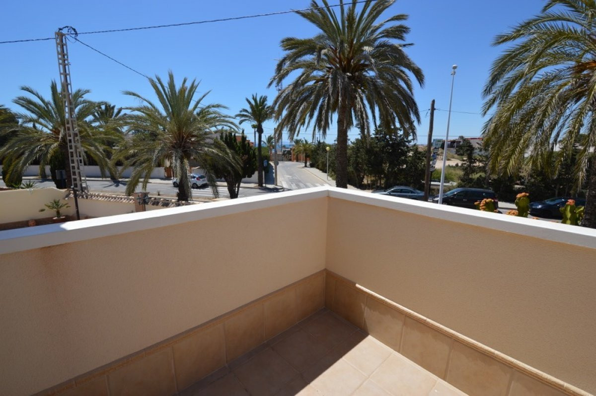 ShowFeedImage House – Bungalow in Orihuela