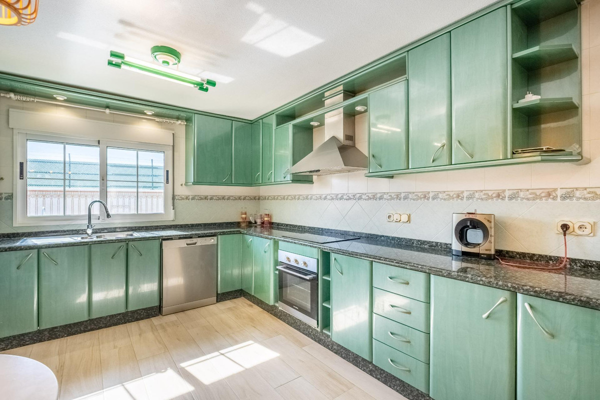 ShowFeedImage House – Detached Villa in Torrevieja