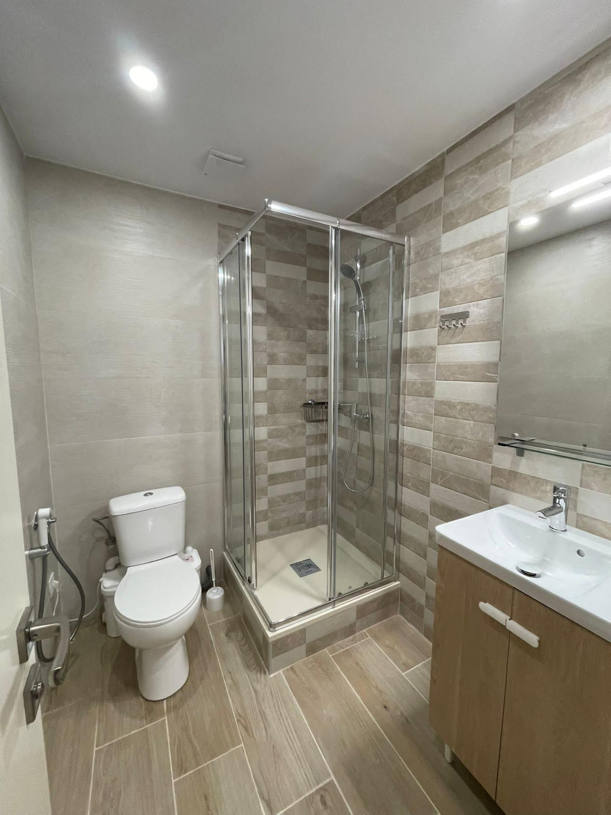 ShowFeedImage Apartment – Middle Floor Apartment in Alicante