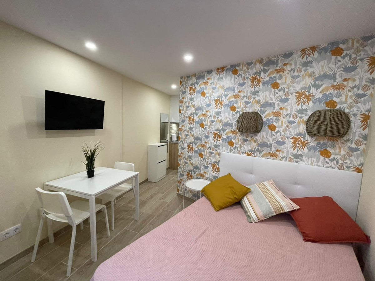 ShowFeedImage Apartment – Middle Floor Apartment in Alicante