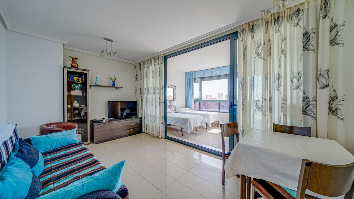 Apartment – Middle Floor Apartment in Benidorm