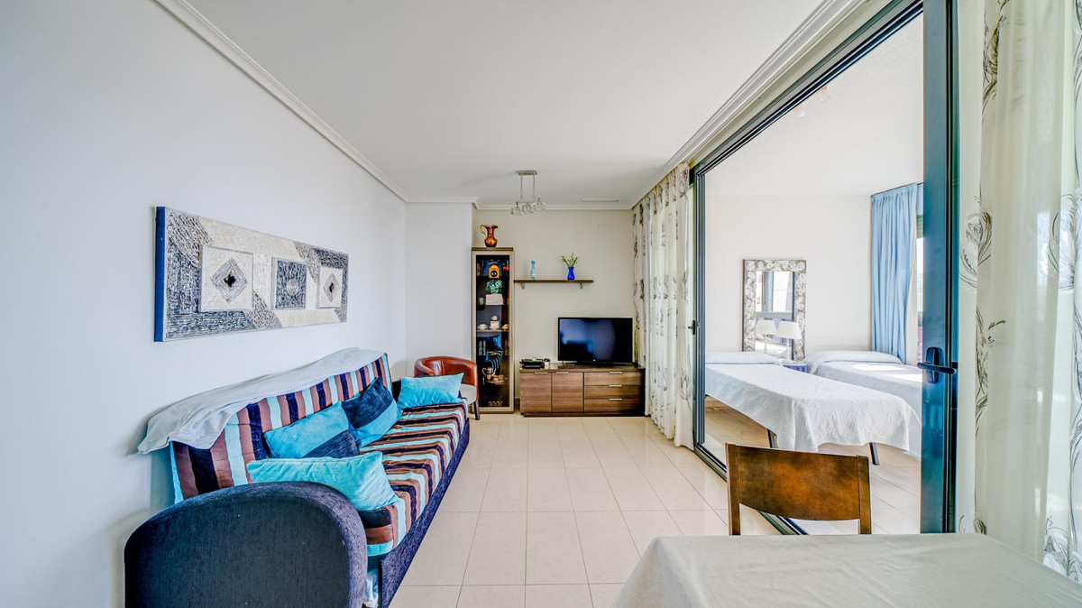 Apartment – Middle Floor Apartment in Benidorm