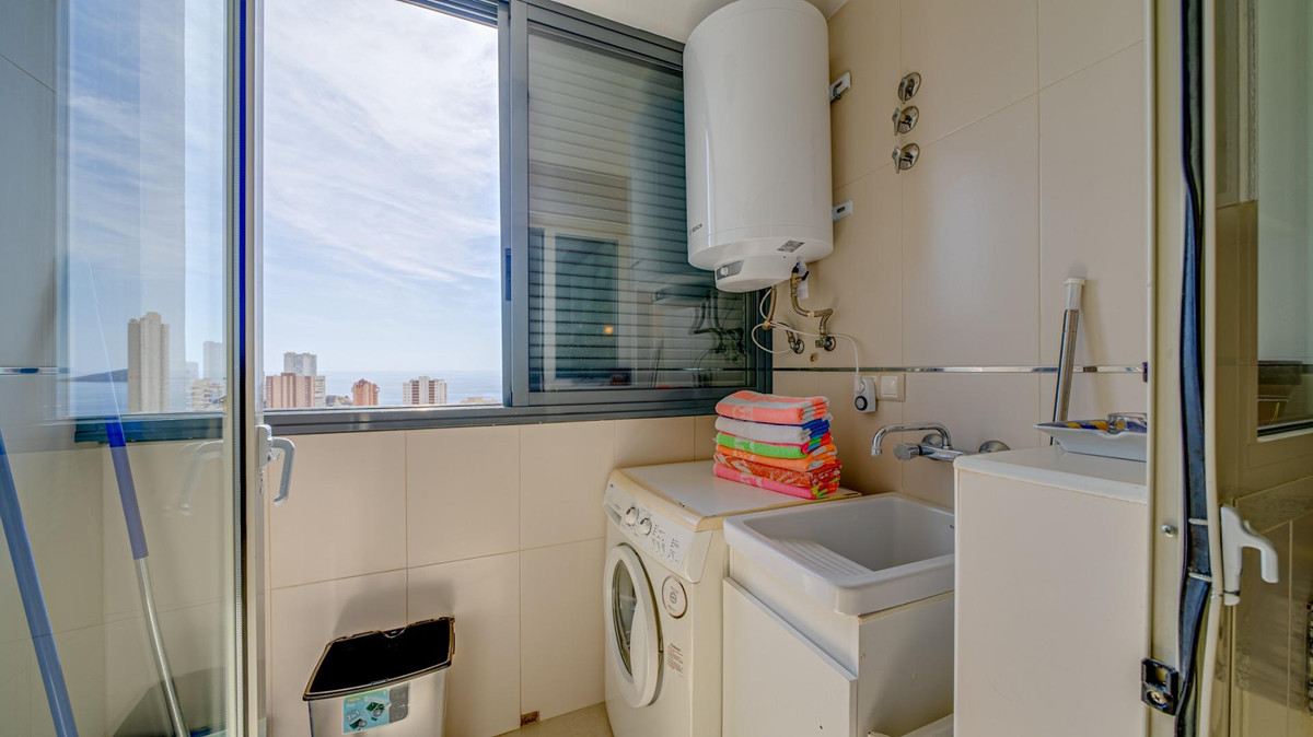Apartment – Middle Floor Apartment in Benidorm