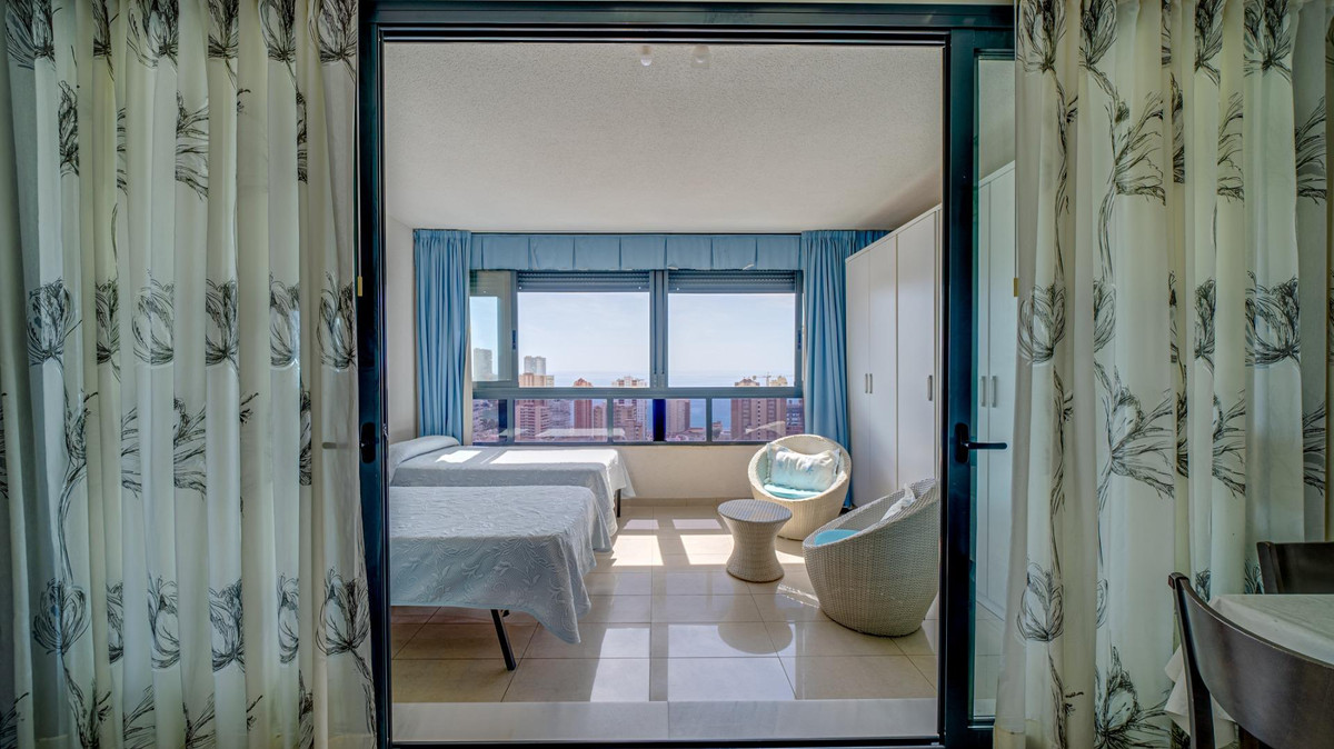 Apartment – Middle Floor Apartment in Benidorm