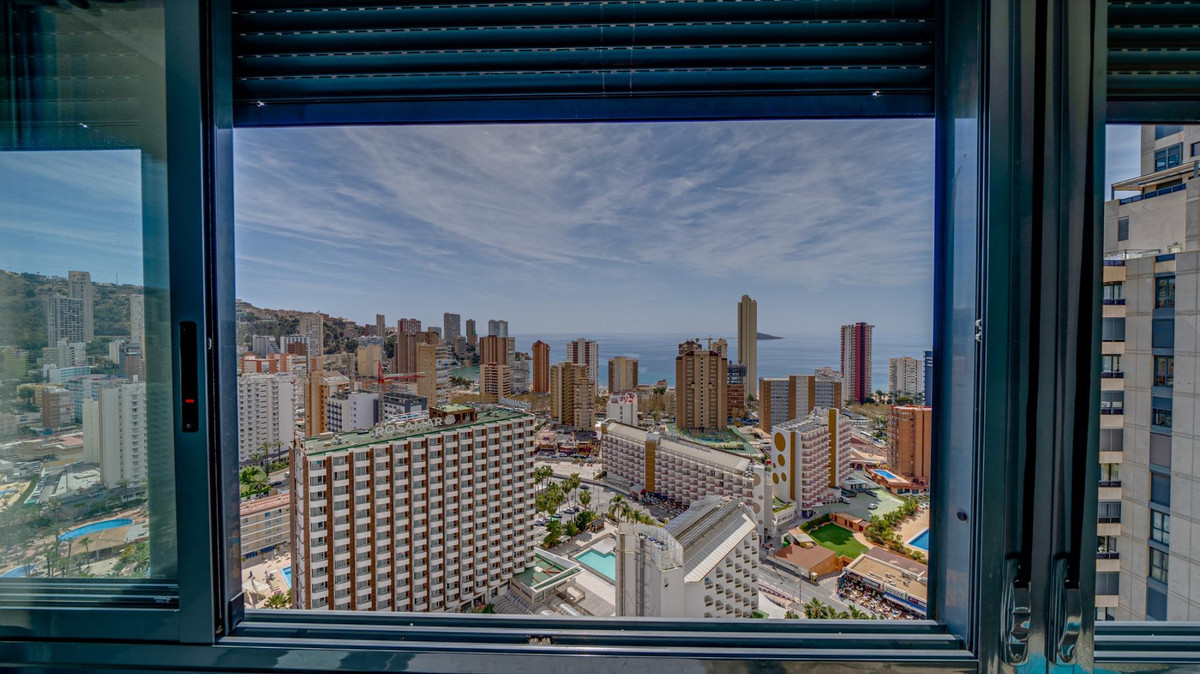 Apartment – Middle Floor Apartment in Benidorm