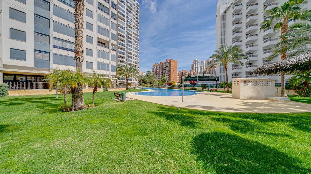 Apartment – Middle Floor Apartment in Benidorm