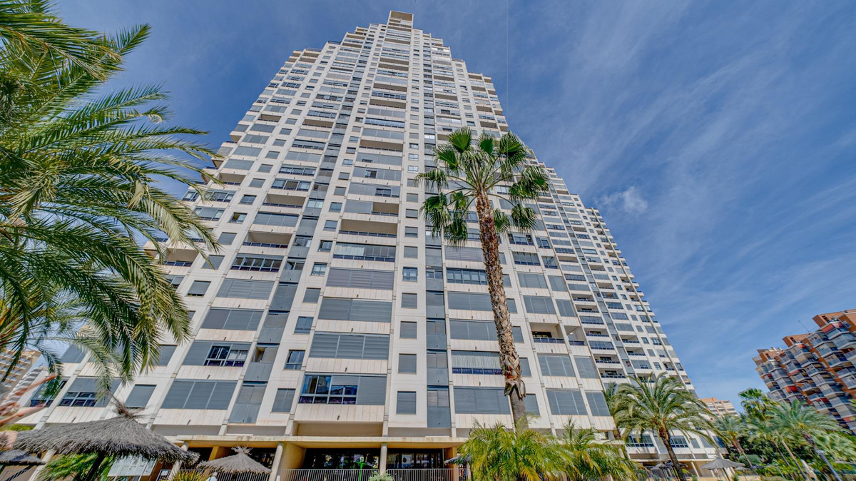 Apartment – Middle Floor Apartment in Benidorm