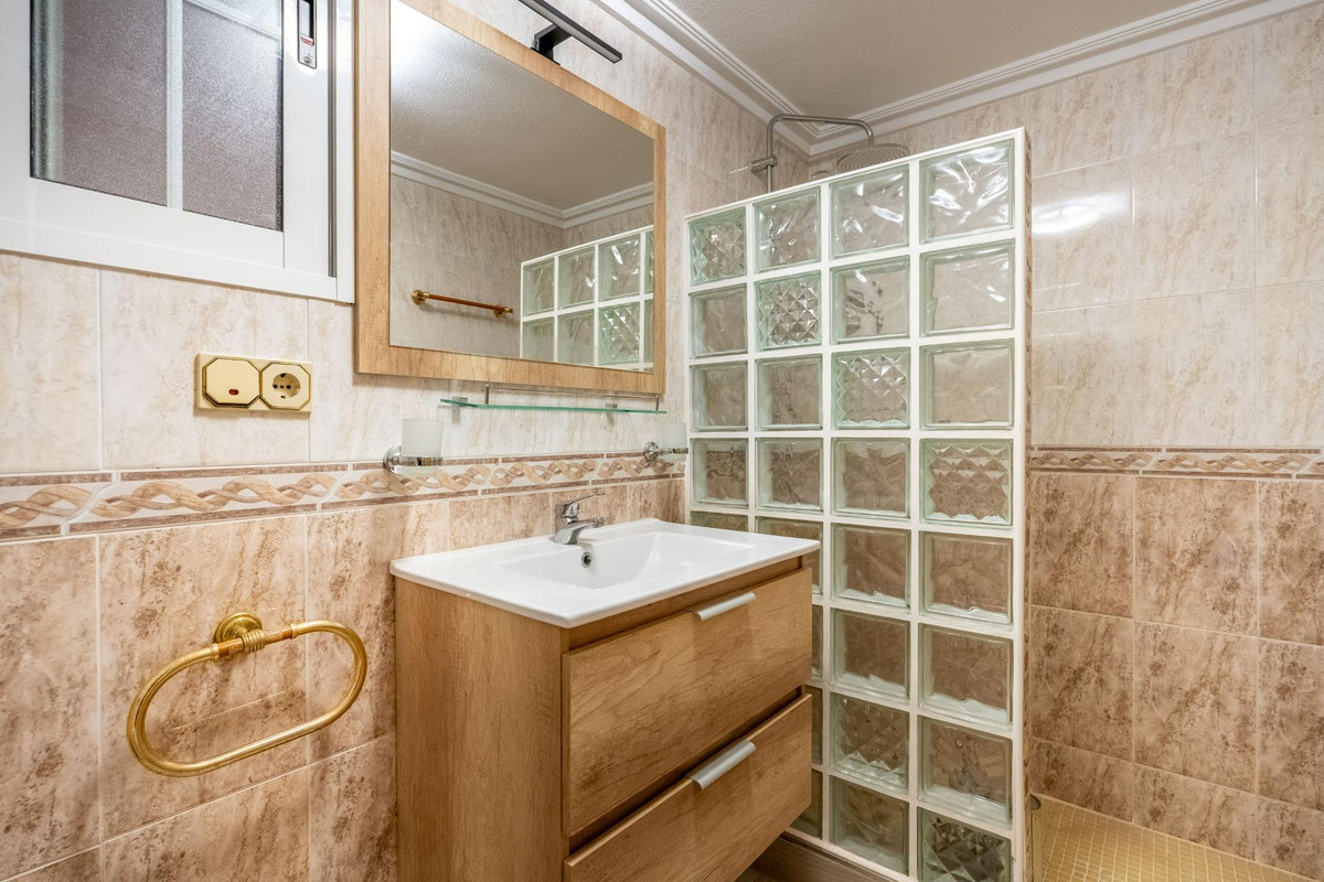 ShowFeedImage House – Detached Villa in Torrevieja