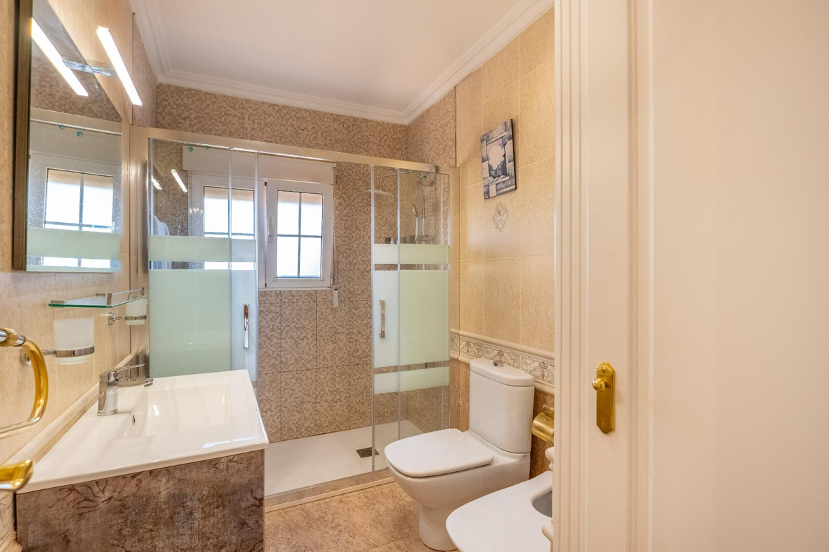 ShowFeedImage House – Detached Villa in Torrevieja