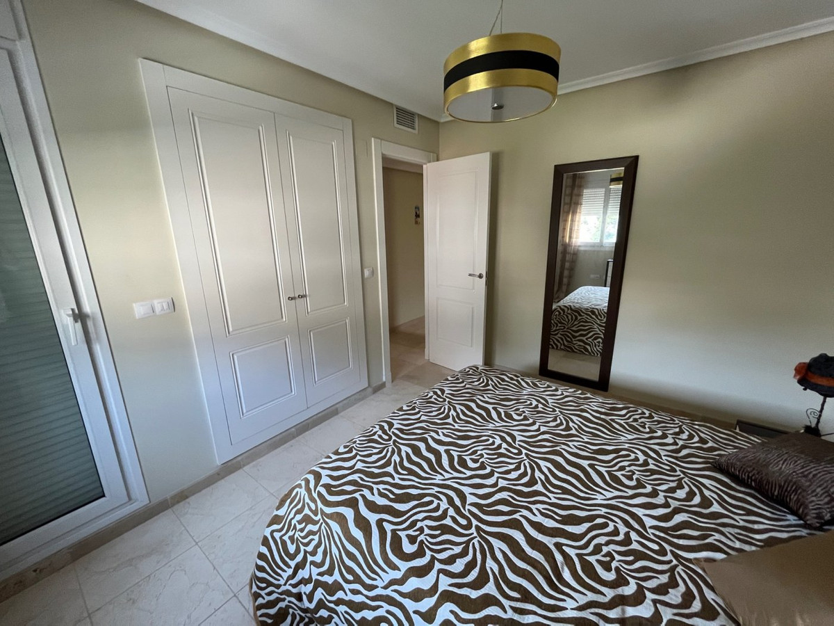 Apartment – Middle Floor Apartment in Altea