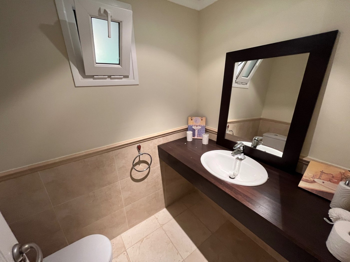 Apartment – Middle Floor Apartment in Altea