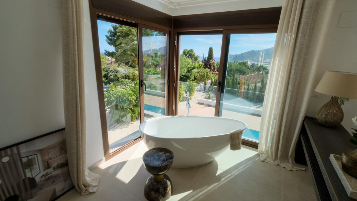 House – Bungalow in Altea