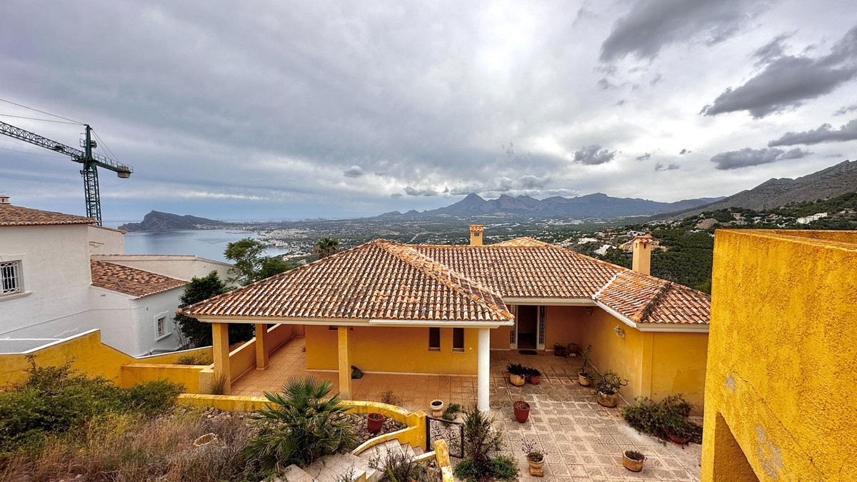 ShowFeedImage House – Bungalow in Altea