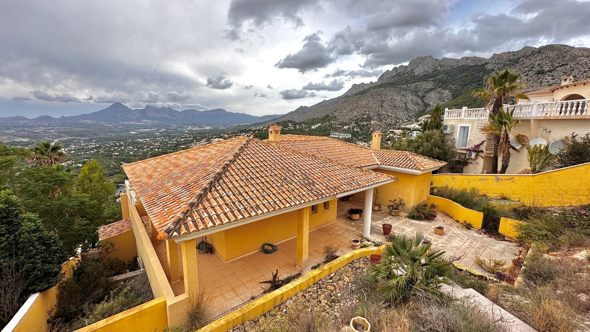 ShowFeedImage House – Bungalow in Altea