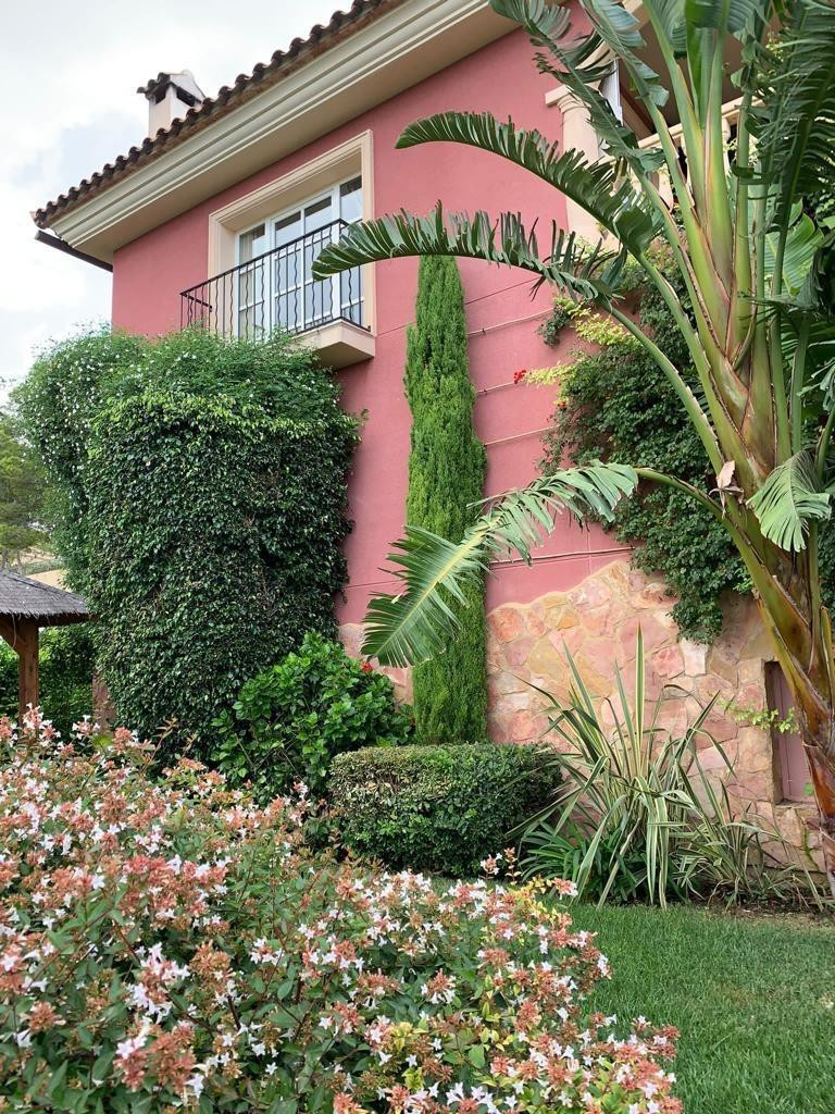 House – Bungalow in Altea