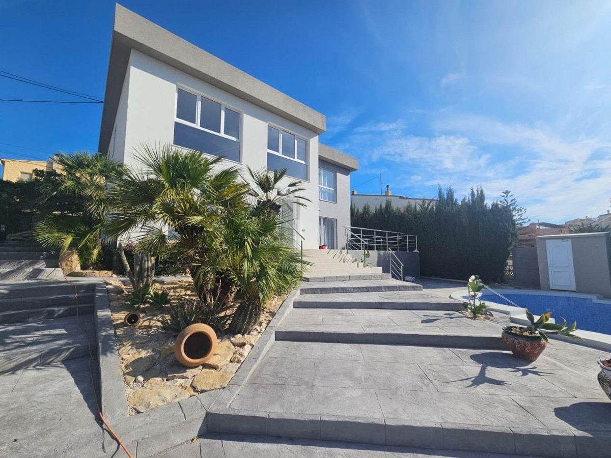 ShowFeedImage House – Bungalow in Calpe