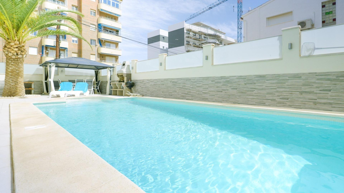 ShowFeedImage House – Townhouse in Orihuela